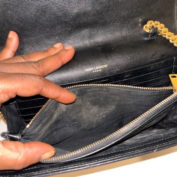 Cassandre Envelope Chain Wallet in Grain De Poudre Leather - Picture 9 of 9
